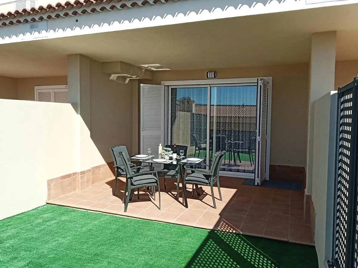 Villa Lora Puerto de Santiago  0*, Puerto de Santiago (Tenerife) Spagna