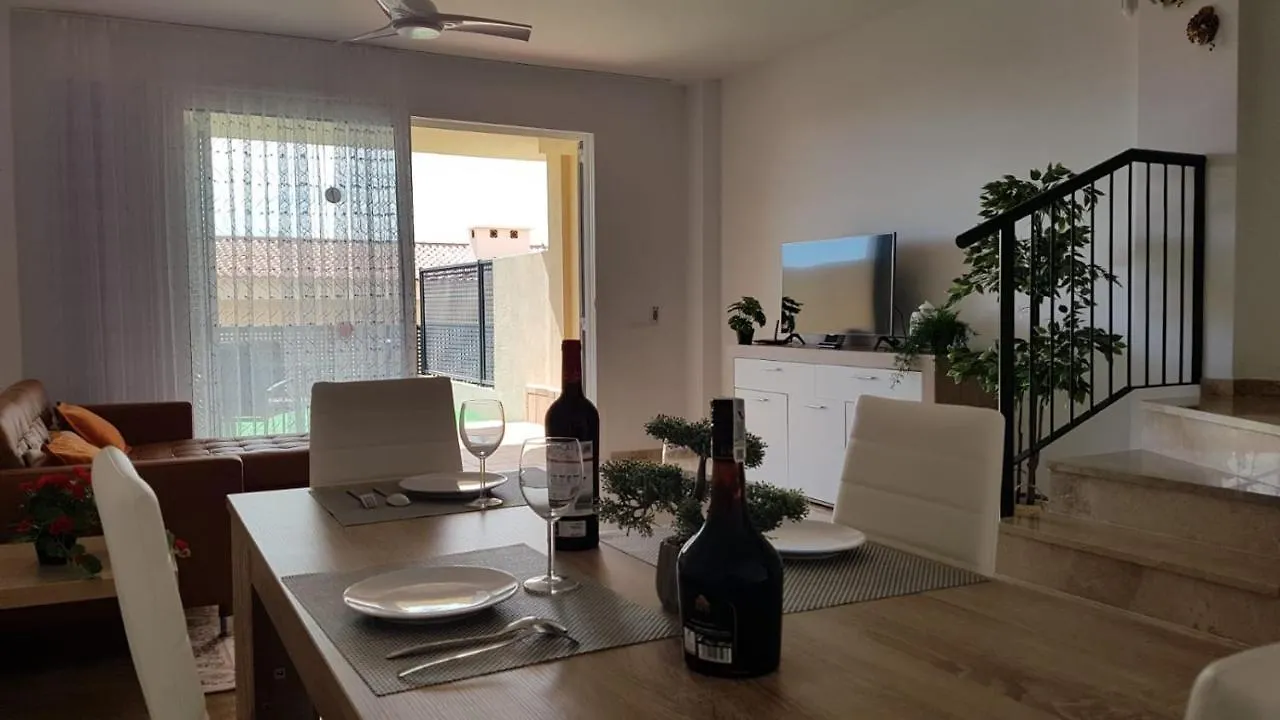 Villa Lora Modern & New Townhouse 2 Bedroom 푸에르토 데 산티아고 펜션