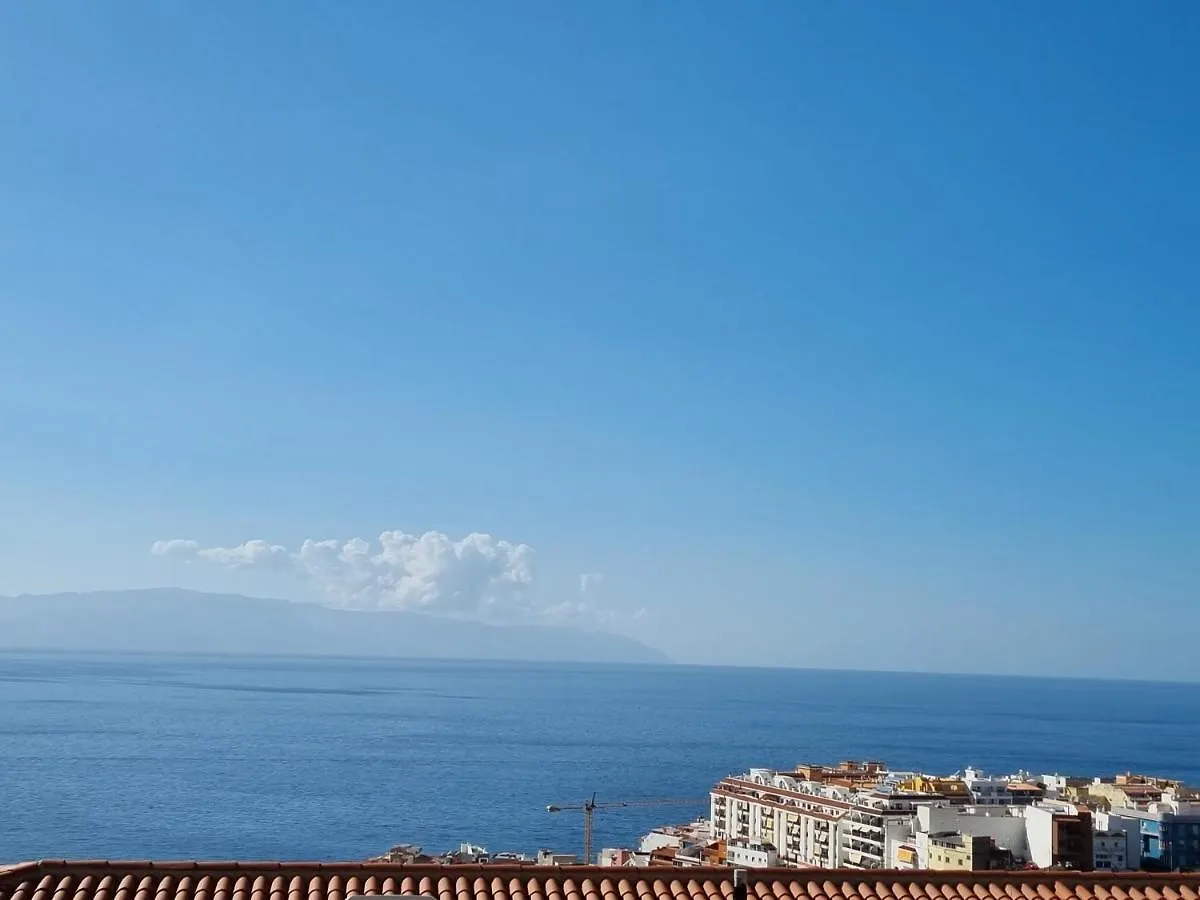 Villa Lora Modern & New Townhouse 2 Bedroom 푸에르토 데 산티아고 0*,  스페인